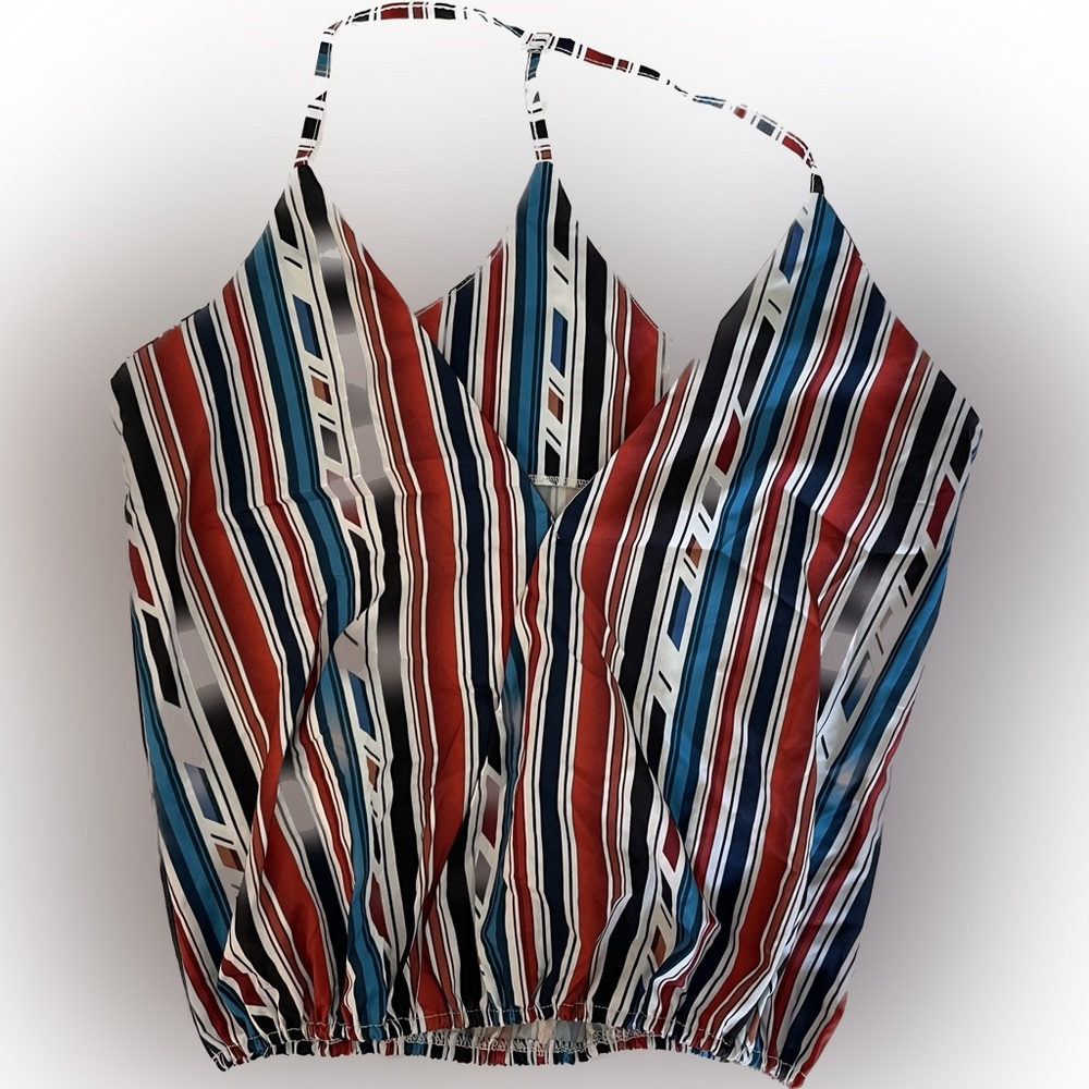 Patterned v-neck crop top